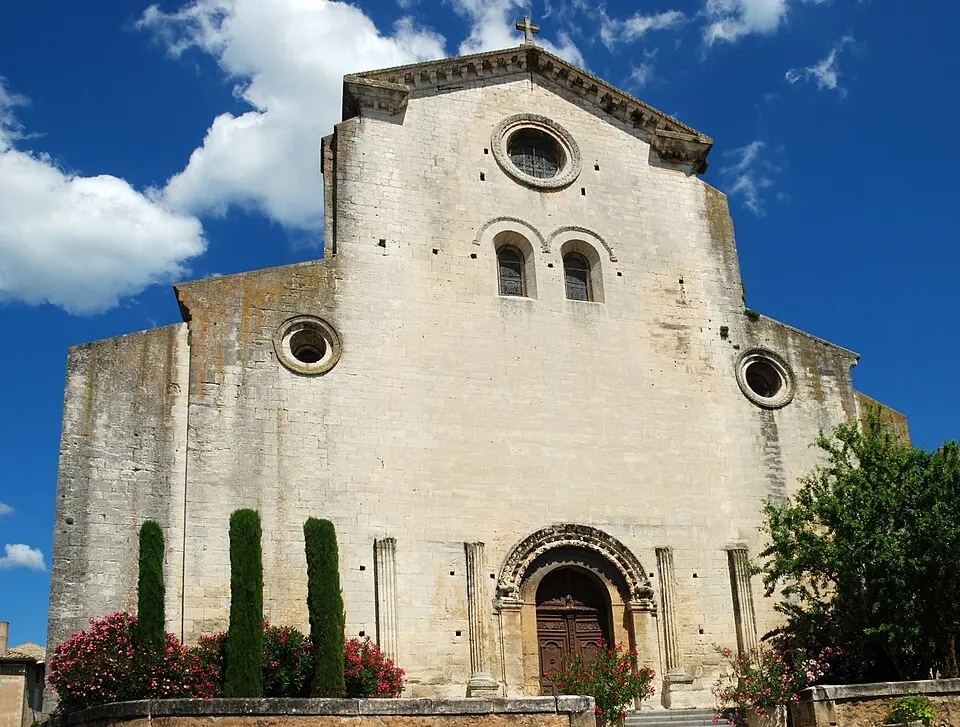 Slika: EmDee · CC BY-SA 3.0 cathédrale Notre-Dame de Saint-Paul-Trois-Châteaux