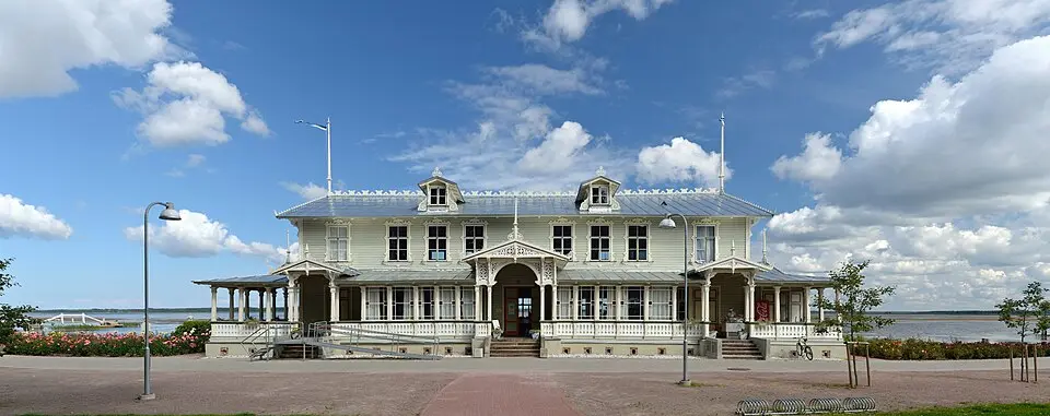 Lääne maakond
