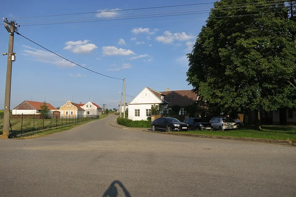 Bild: Jiří Sedláček · CC BY-SA 3.0 Menhartice