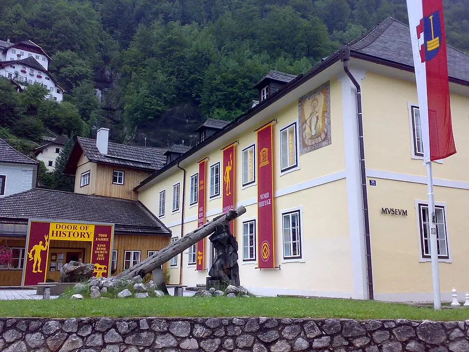 Bild: Gunnar Richter Namenlos.net · CC BY 3.0 Hallstatt: Der Bergmeister, der 980 Gräber freilegte und dokumentierte