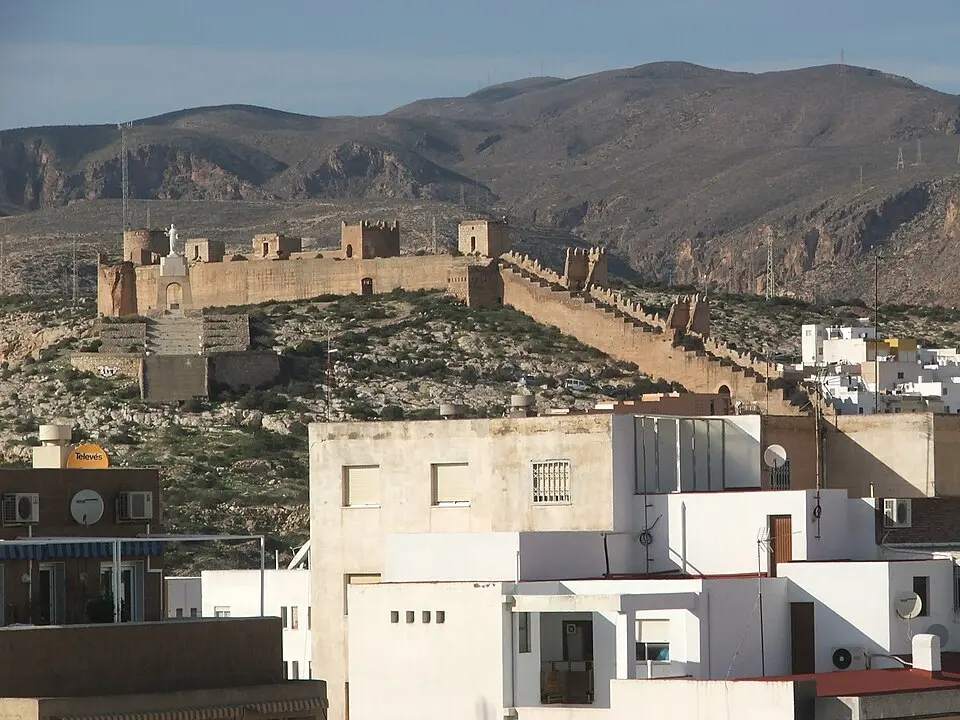 Murallas del Cerro de San Cristóbal