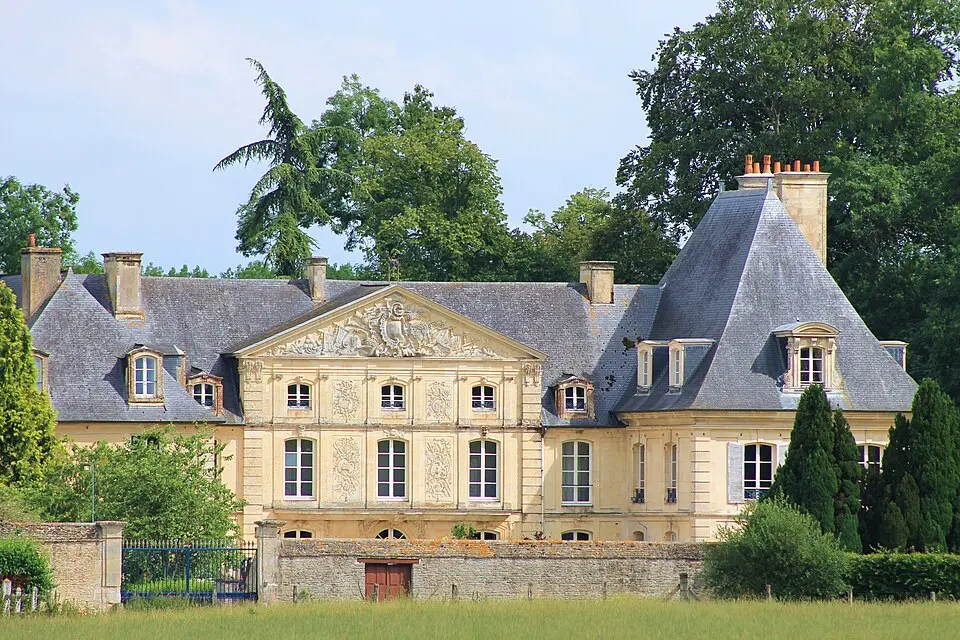 château de Cesny-aux-Vignes