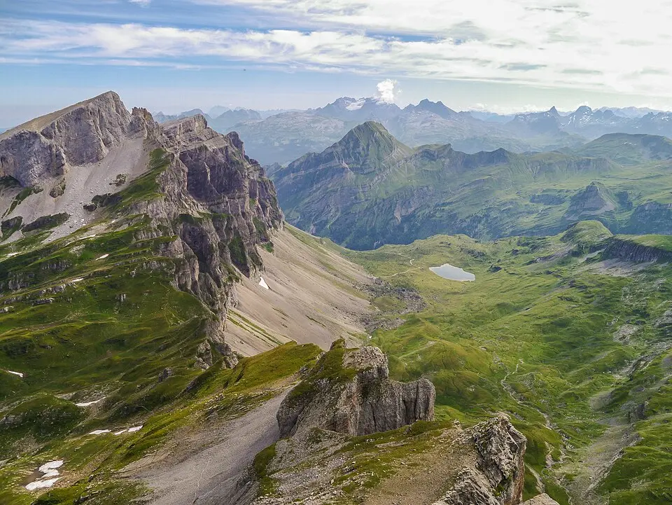 Immagine: M M from Switzerland · CC BY-SA 2.0 Wasserbergfirst
