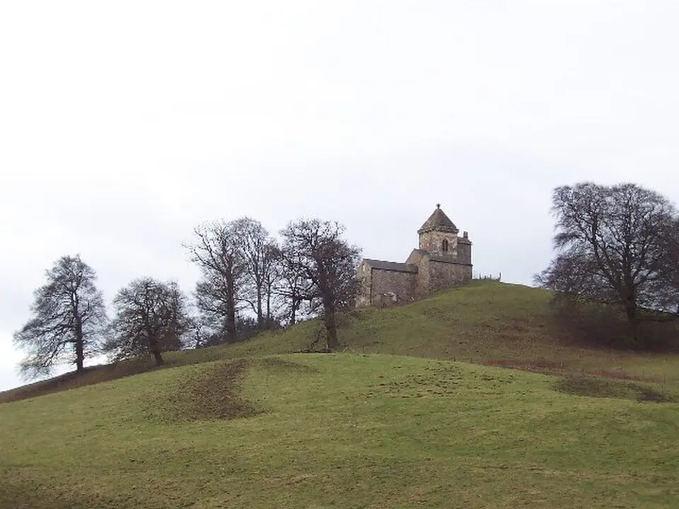 Obrázok: Chris Heaton · CC BY-SA 2.0 How Hill Tower
