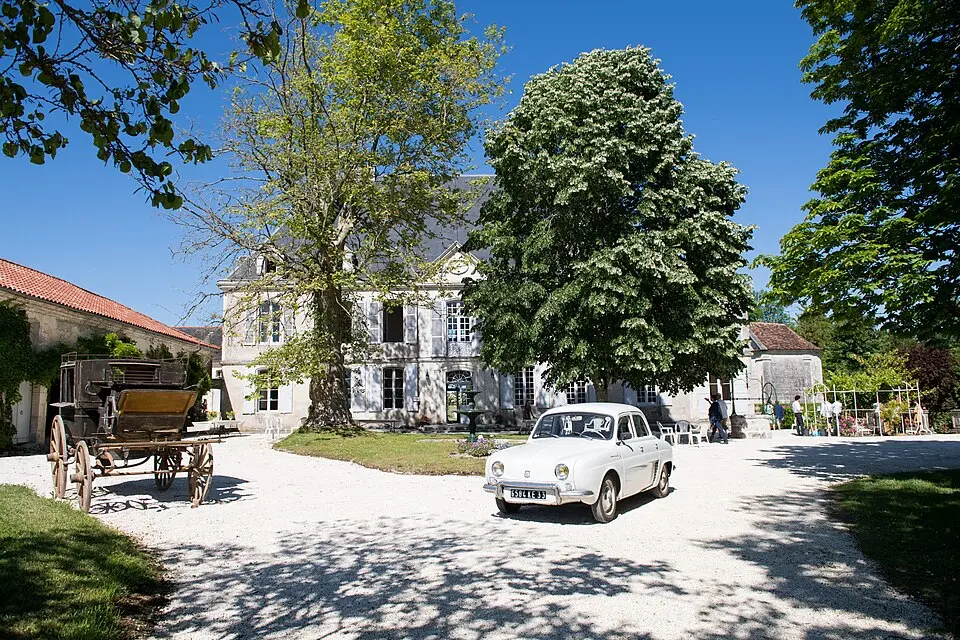 Obrázok: Cducorps · CC BY-SA 4.0 château de Jaurias
