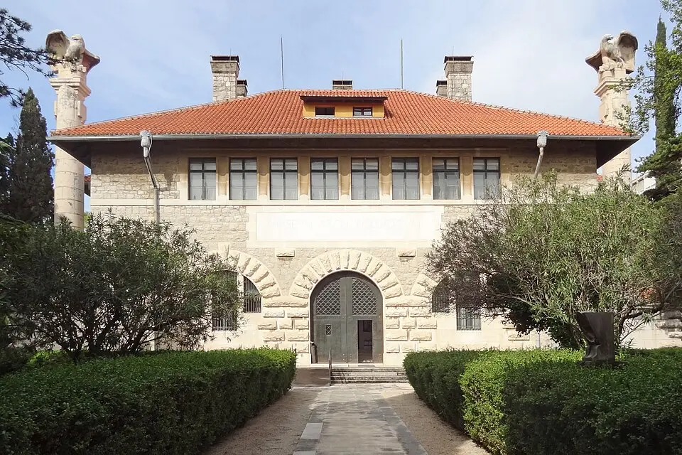 Arheološki muzej u Splitu