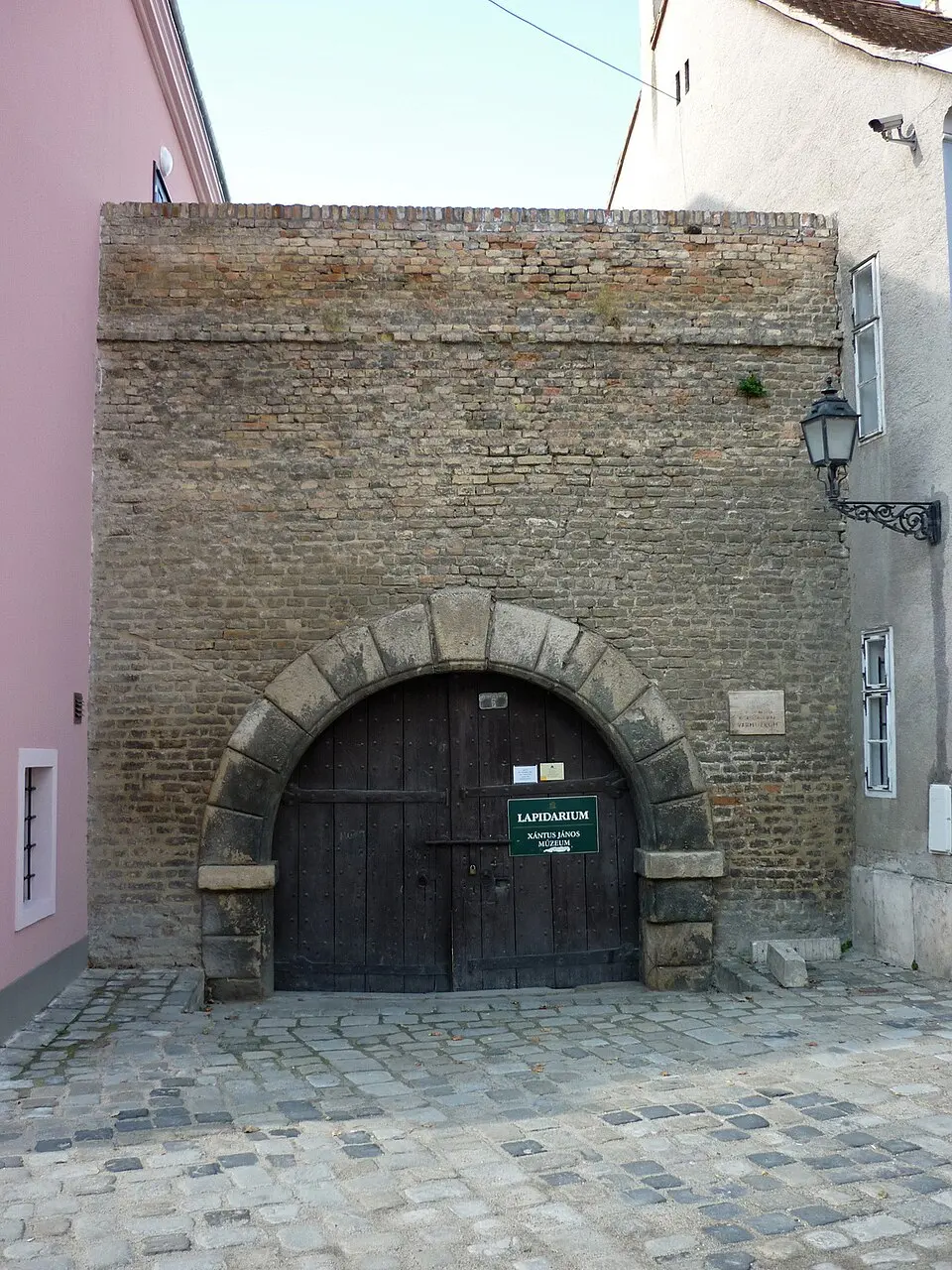 Bild: Glanthor (User:Glanthor Reviol) · CC BY-SA 2.5 HU Győr: Das Marienbild, das ein Bischof außer Landes schmuggelte