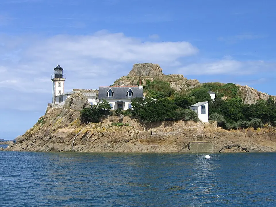 phare de l'Île Louët