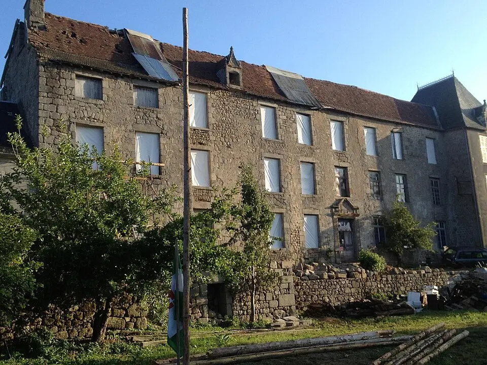 Image: Chateaudemagnat · CC BY-SA 3.0 château de Magnat