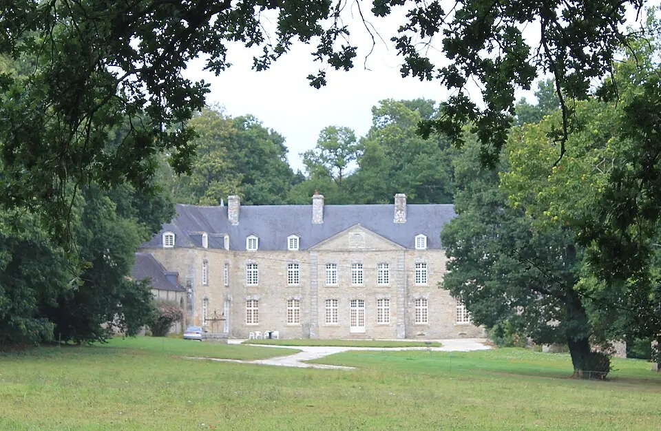 Image: XIIIfromTOKYO · CC BY-SA 3.0 Château de Castel