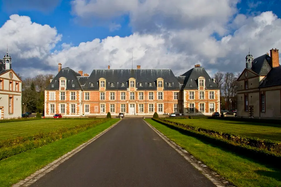Obrázok: Laurent Bourcier · CC BY-SA 3.0 château de Grignon