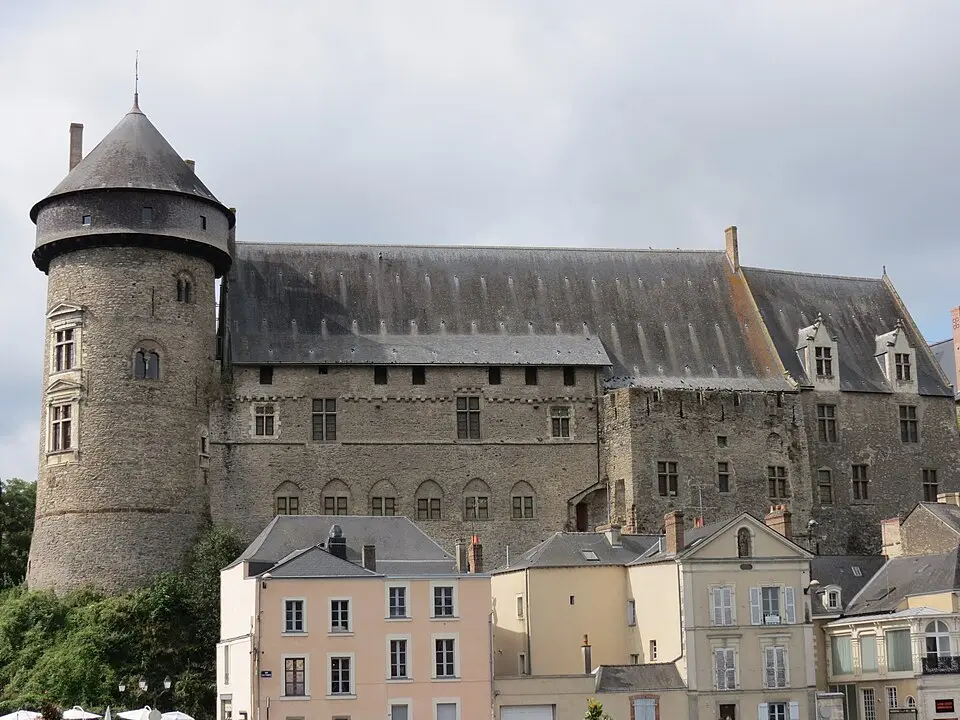 Burg Laval
