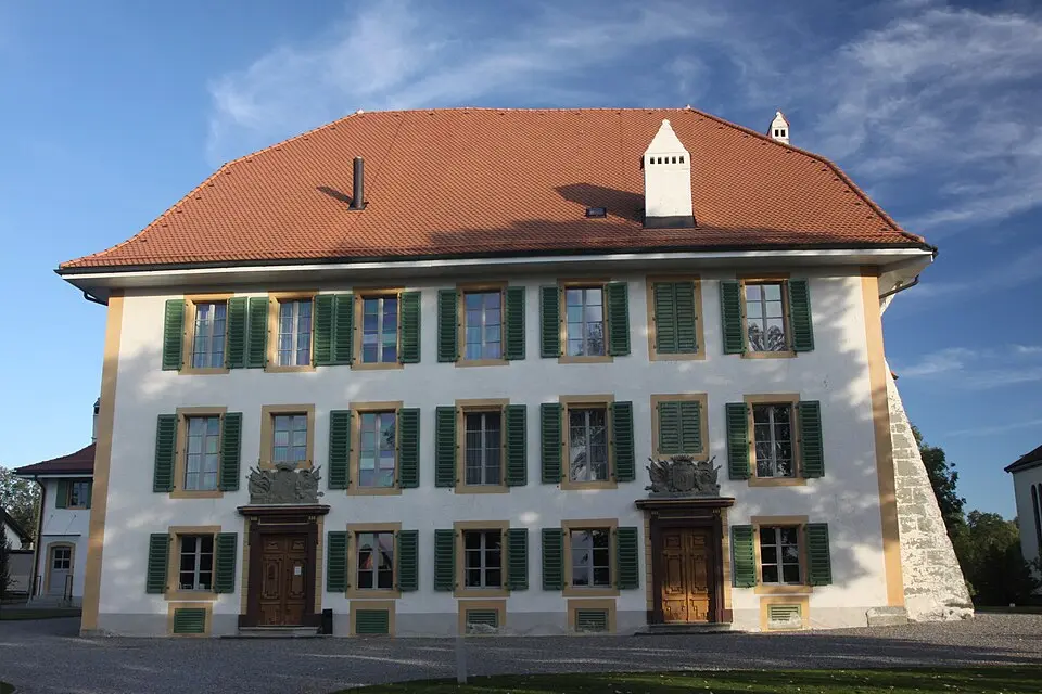 Bild: WWHenderson20 · CC BY-SA 3.0 Schloss Diesbach-Torny