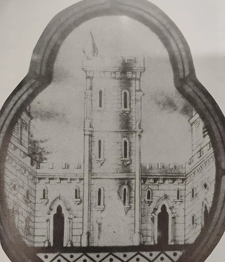 Obrázok: La chapelle de Maillargues. Allanche : Les Amis du Viel Allanche, 1992 · Public domain château de Mercœur