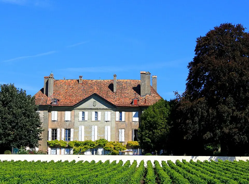 Image: Odrade123 · CC BY-SA 3.0 Mestral Château