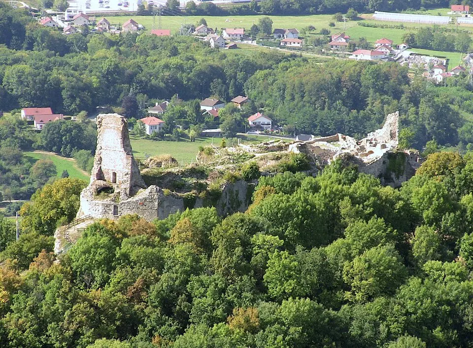 château de Montfaucon