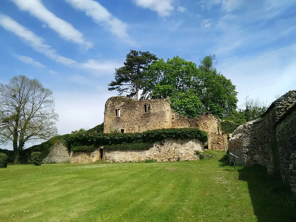 château de Moulins-Engilbert