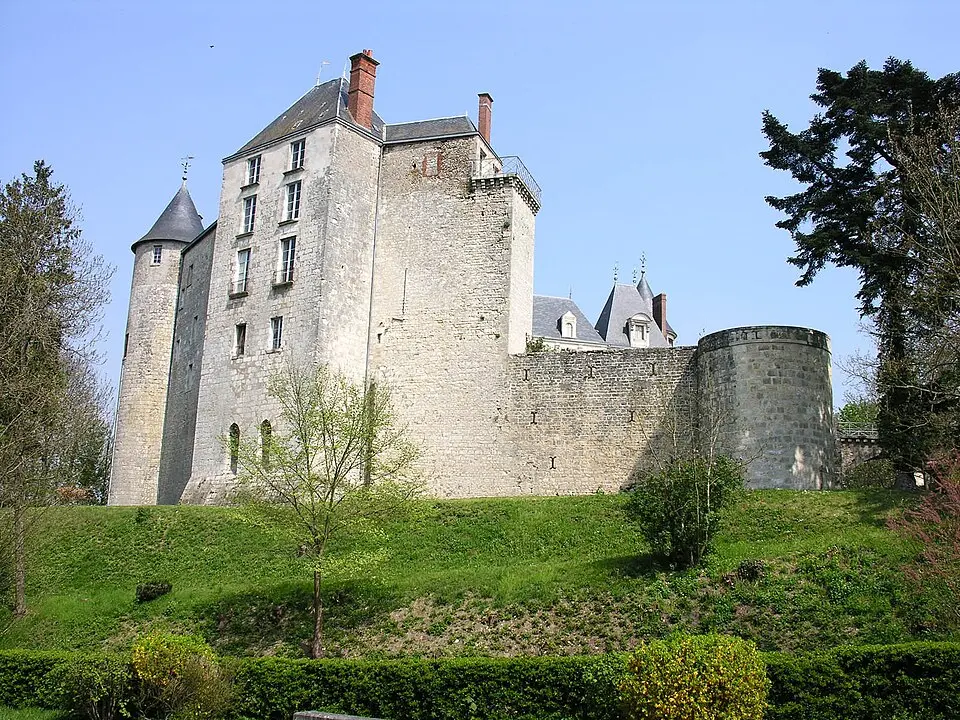 château de Saint-Brisson
