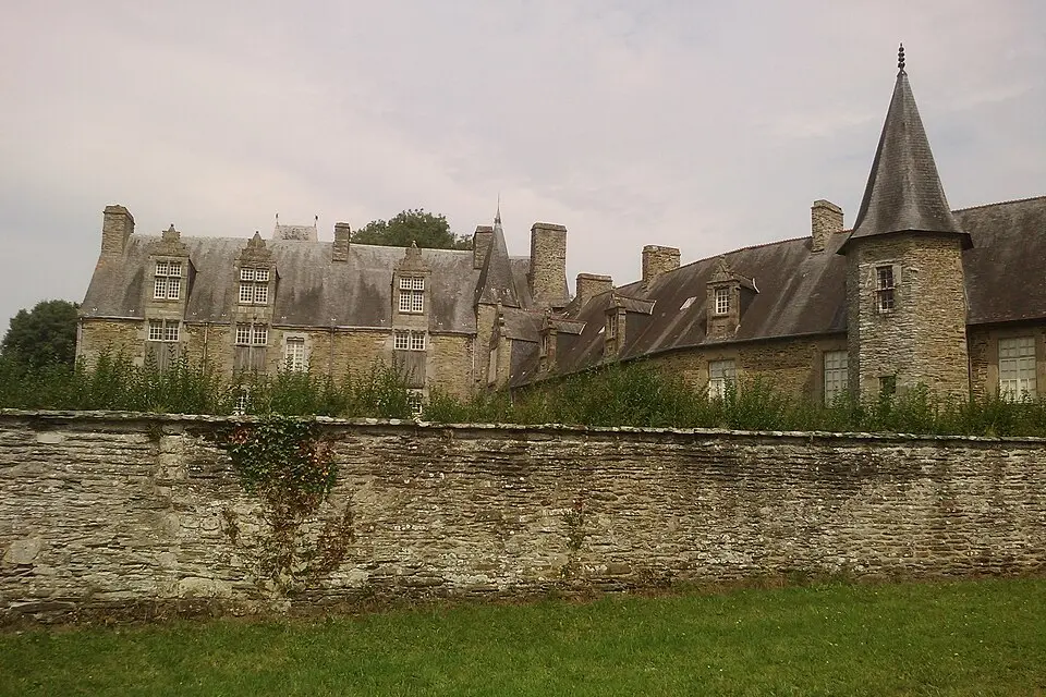 Slika: Xfigpower · CC BY-SA 3.0 château de Saint-Pierre-de-Semilly