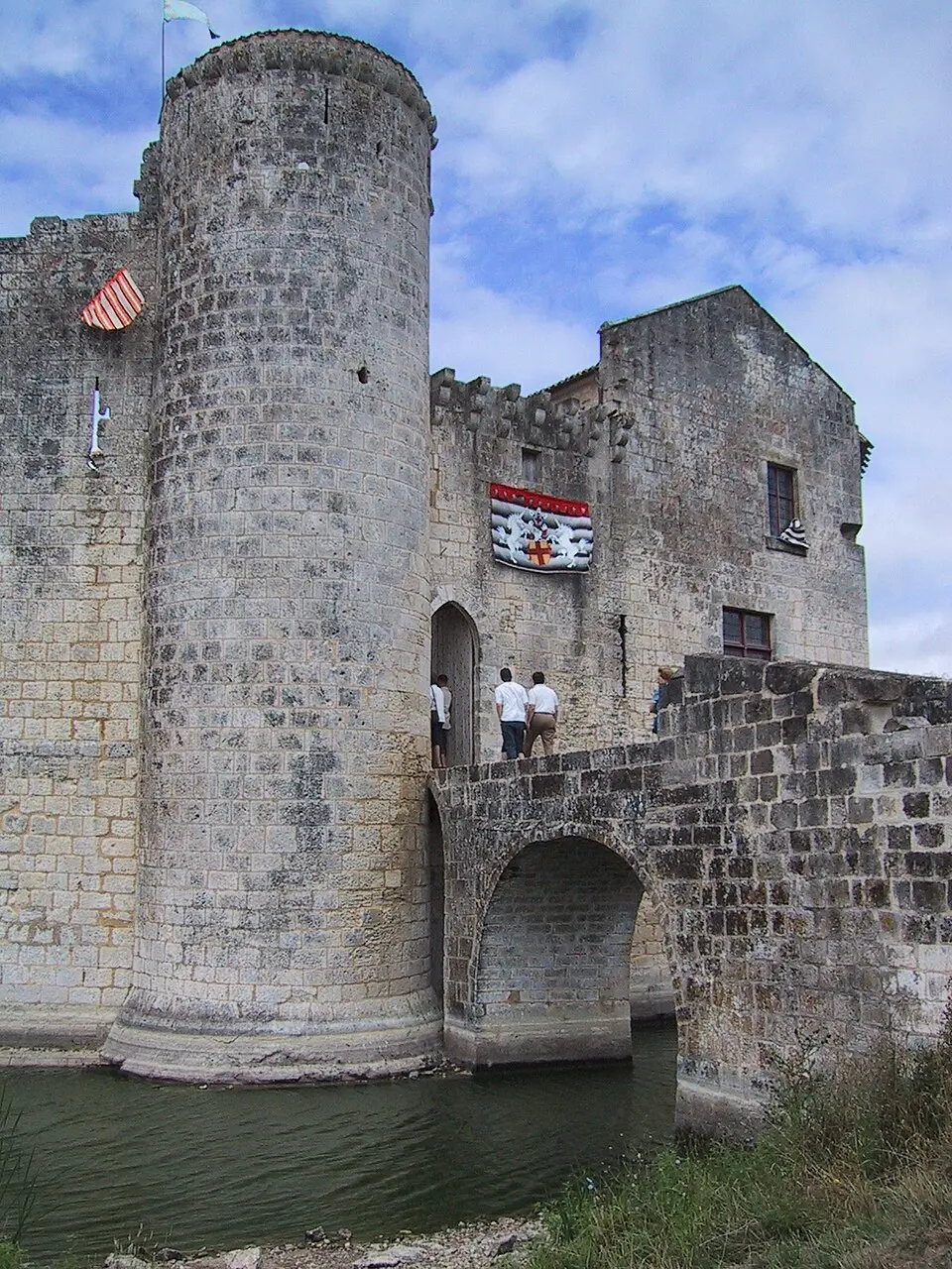 château de Saint-Jean-d'Angle