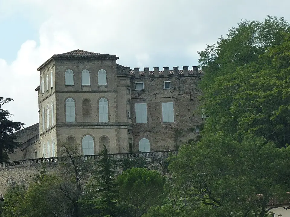 château de Viviers-lès-Montagnes