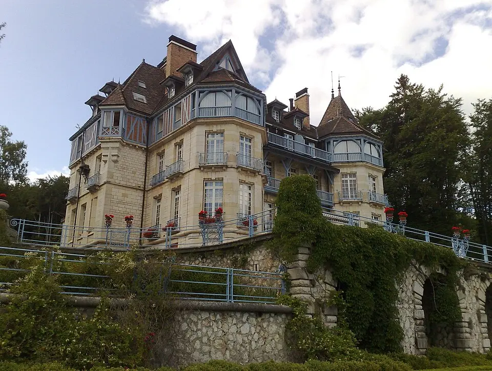 château des Avenières