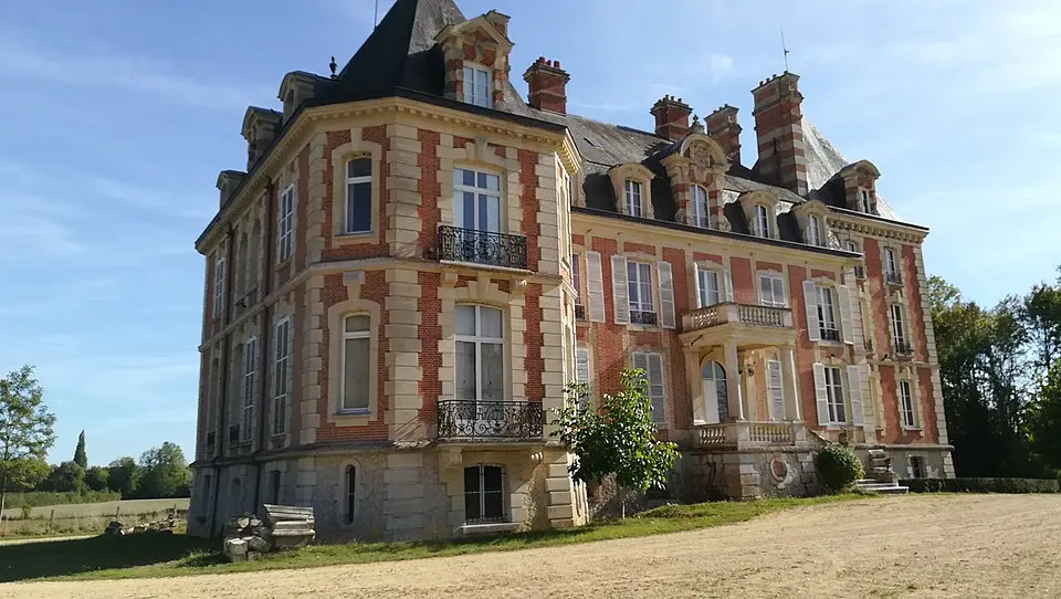 Image: Esprit Fugace · CC0 château de Nauvay
