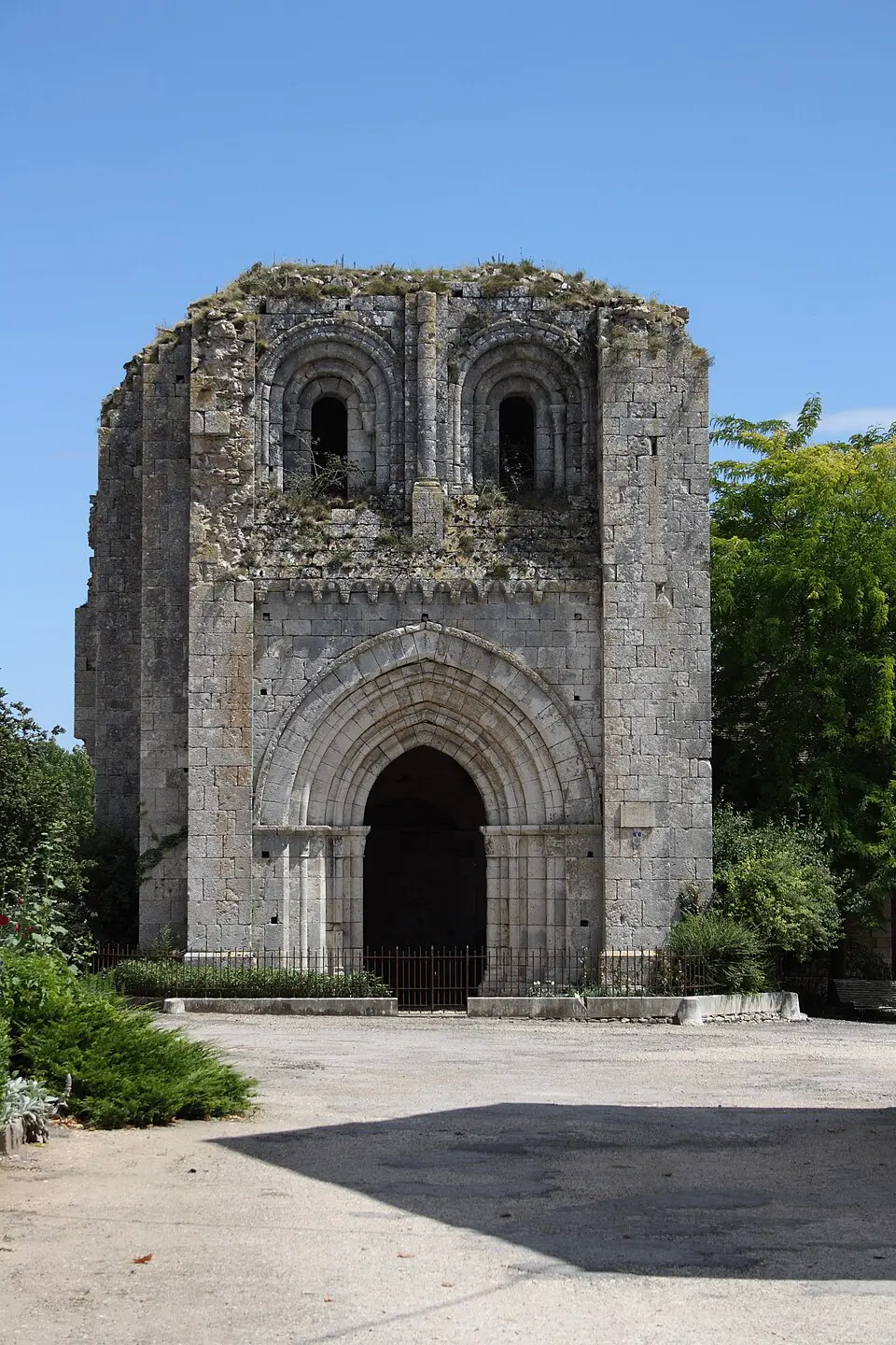 tour Saint-André de Château-Landon