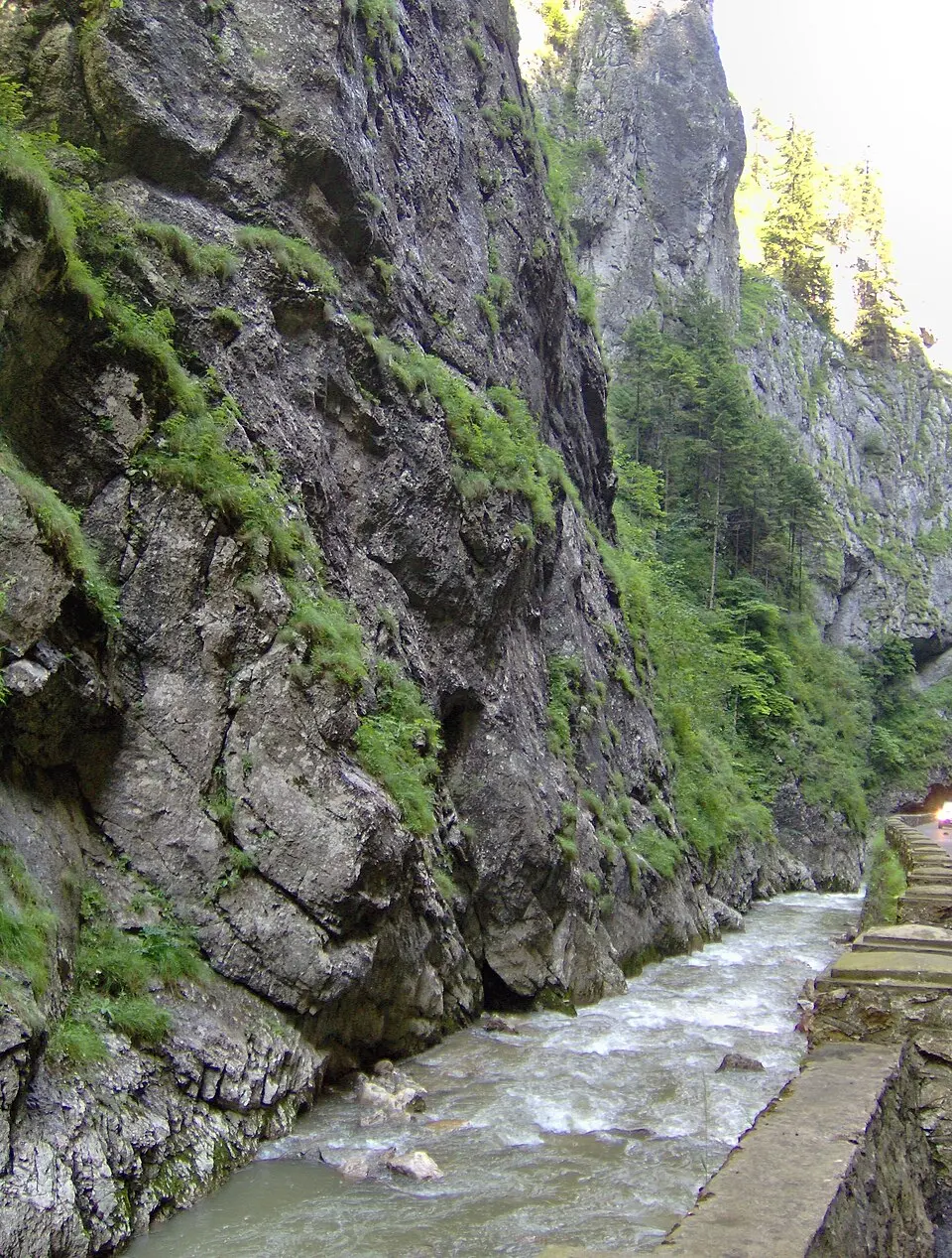 Hochgeladen von: Laurap · Public domain Bicaz-Chei