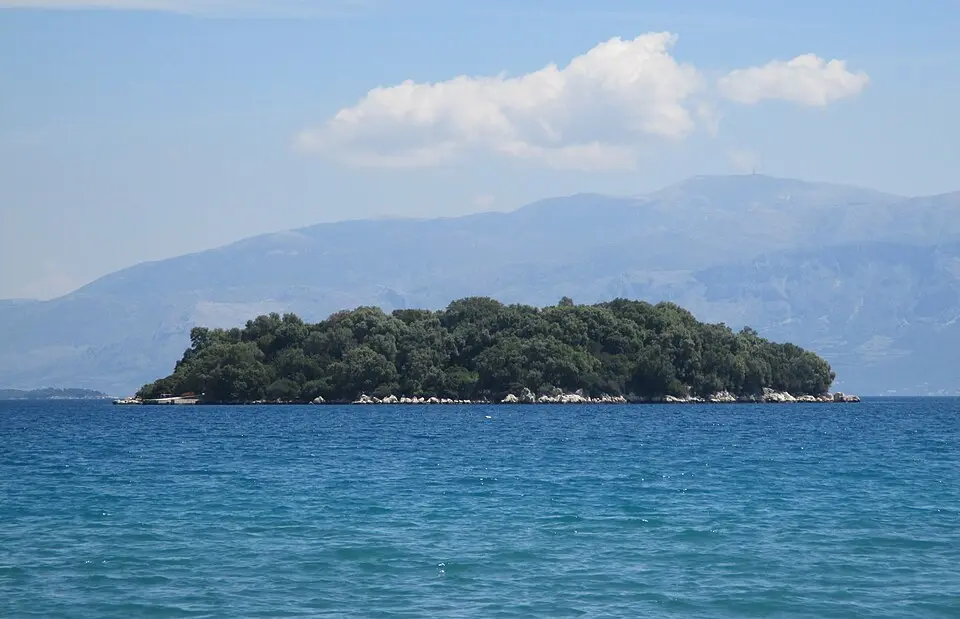 Image: Tomisti · CC BY-SA 4.0 Χελώνη