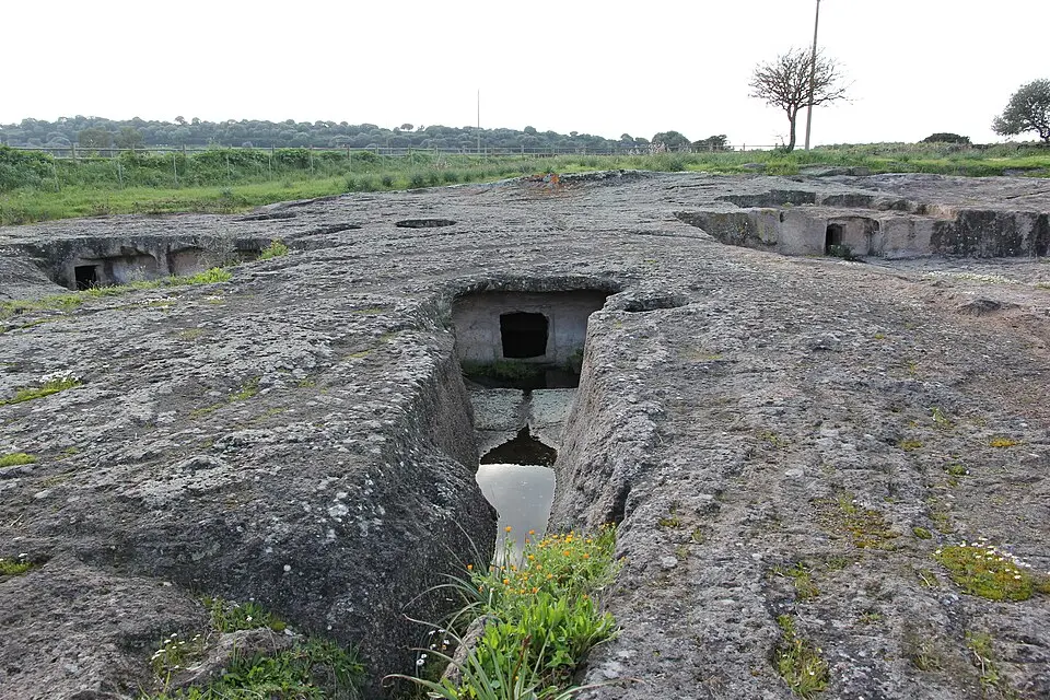 Nekropole von Su Murrone
