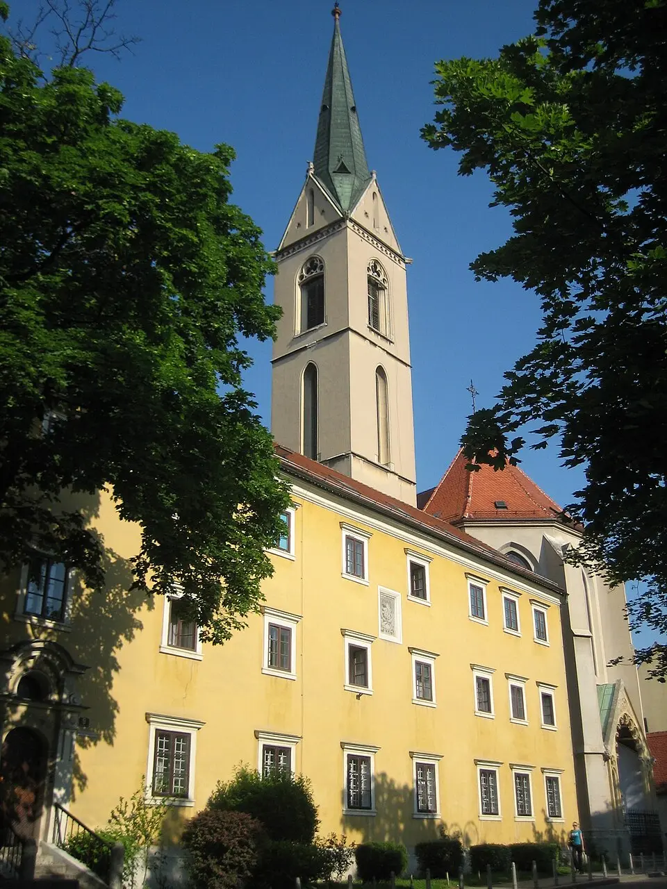 Franjevački samostan i crkva na Kaptolu
