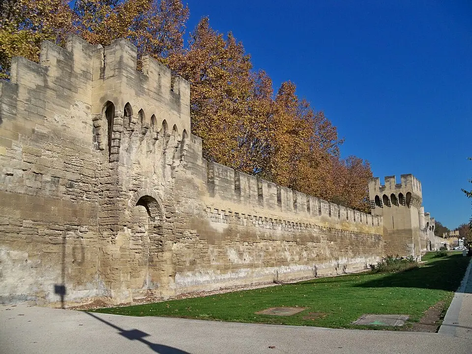 remparts d'Avignon