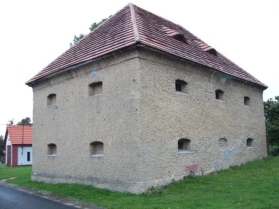 Bild: Mpeewit · CC BY-SA 3.0 Chlum