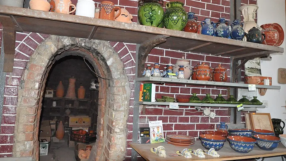 Muzeum Ceramiki Kaszubskiej Neclów
