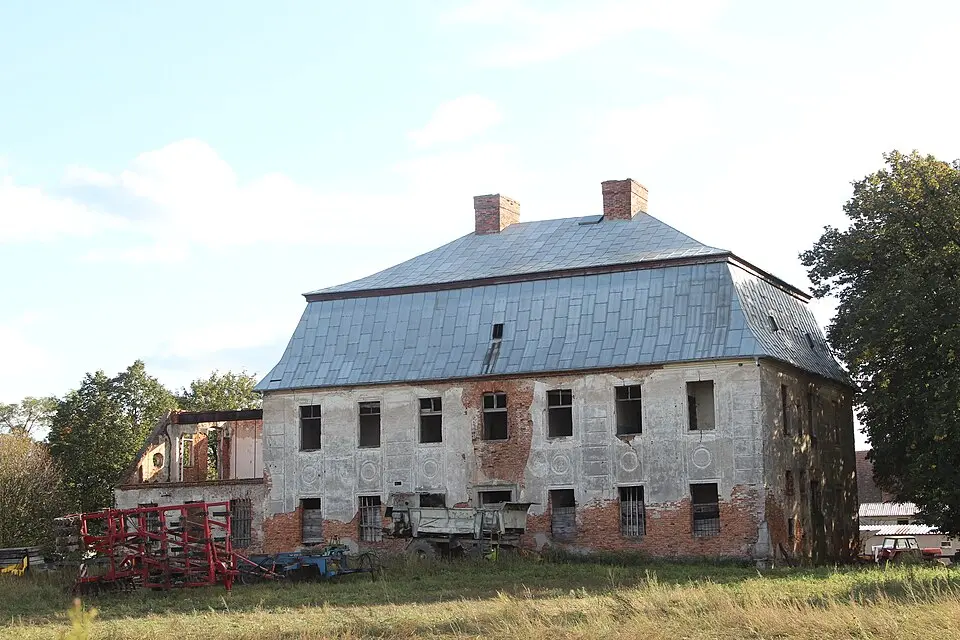 Pałac w Chmielowie