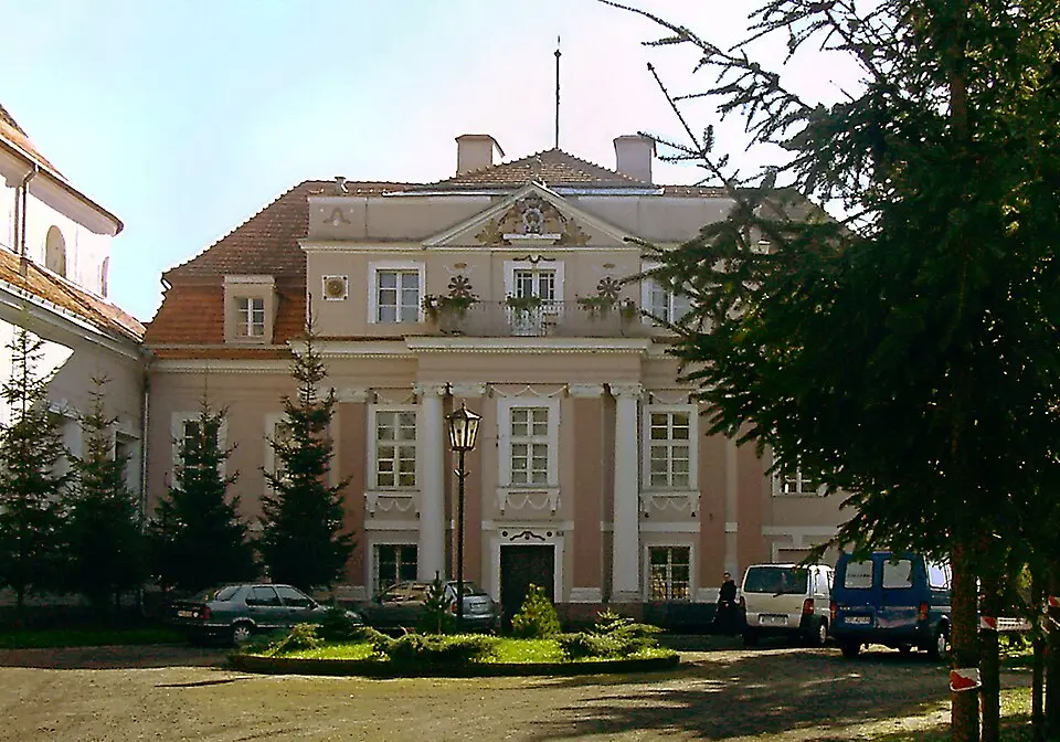 Pałac infułatów w Choczu