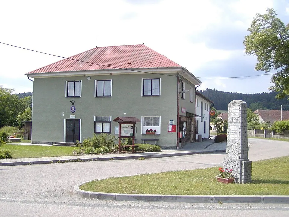 Chrášťany
