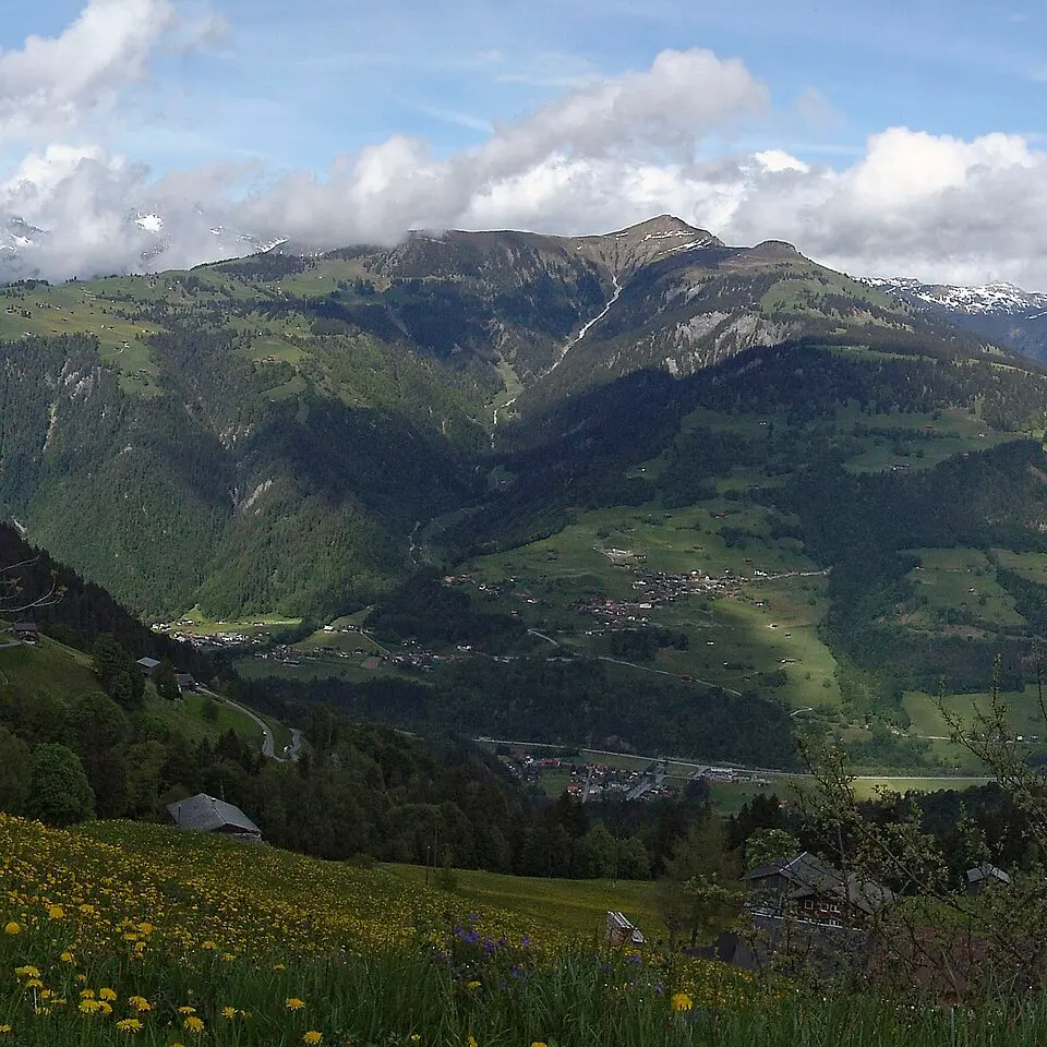 Kép: Walter45 · CC BY-SA 3.0 Chrüz (Prättigau)