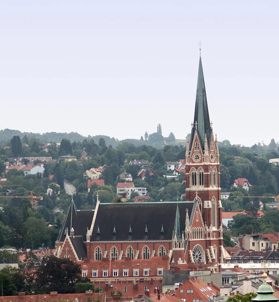 Bild: Blacky · CC BY-SA 3.0 Herz-Jesu-Kirche