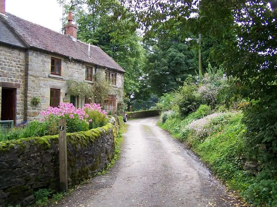 Warslow and Elkstones