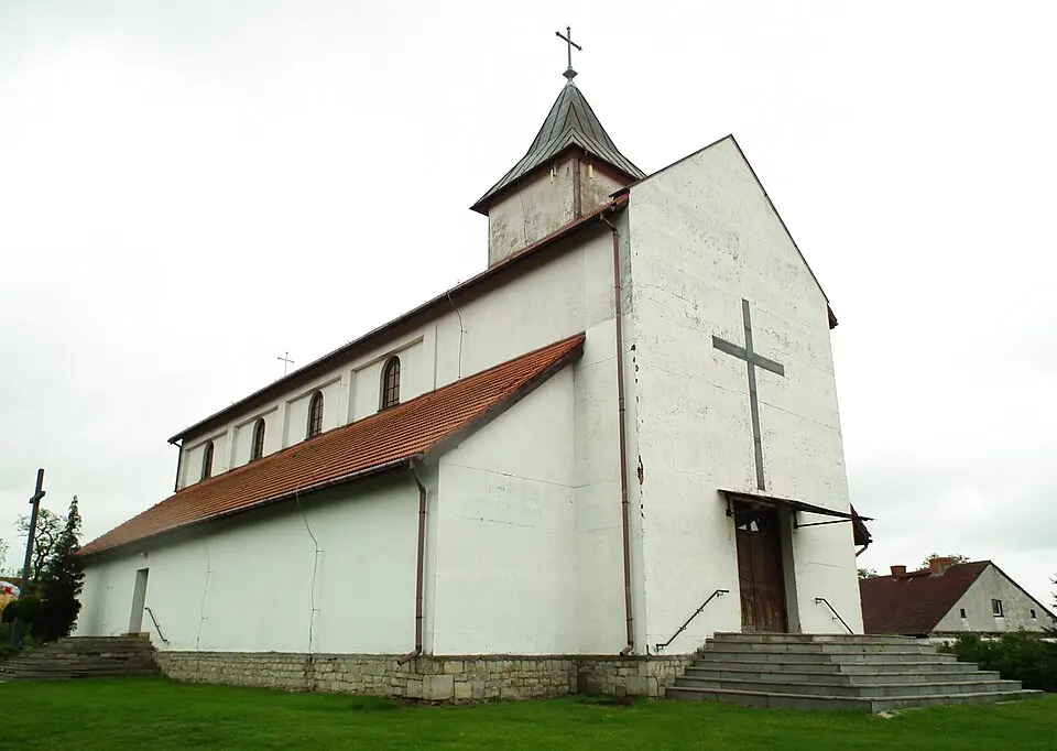 Image: MOs810 · CC BY-SA 4.0 Church of the Immaculate Heart of Mary in Karczyn