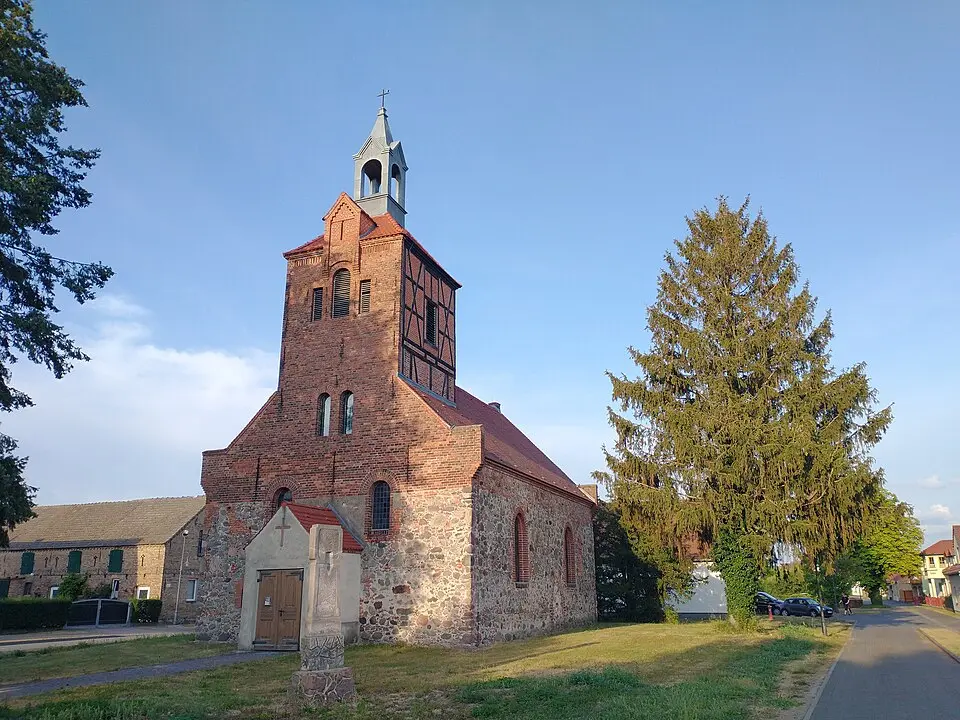 Slika: MOs810 · CC BY-SA 4.0 Dorfkirche Ragow