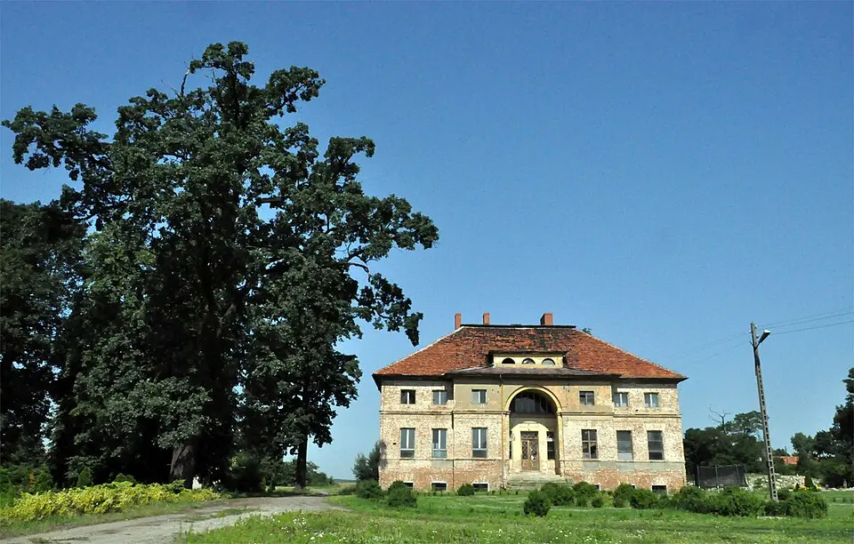 Pałac w Ciechowie