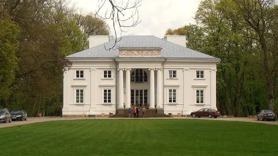 Zespół pałacowy w Cieleśnicy