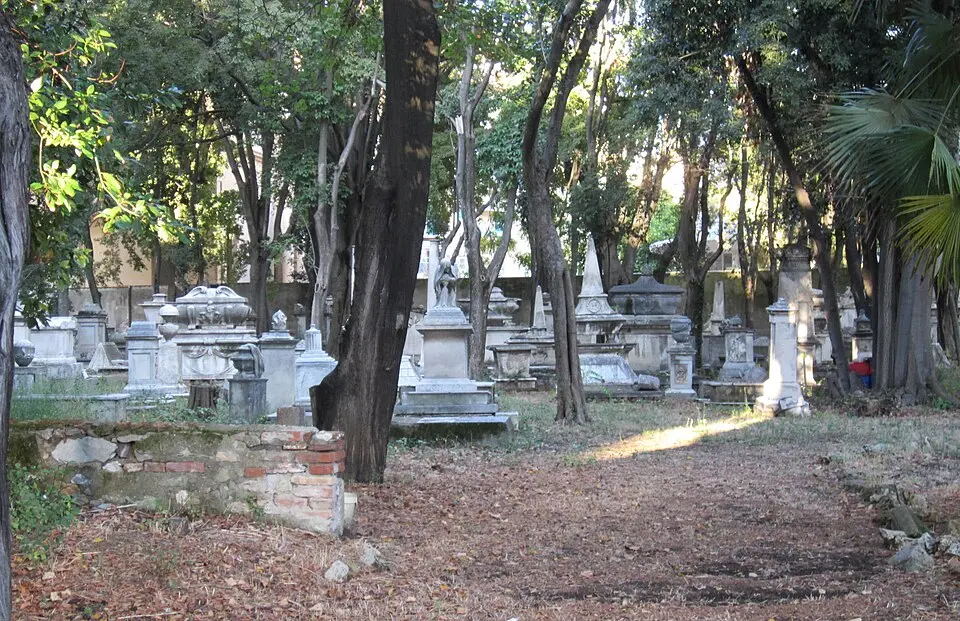 antico cimitero degli inglesi