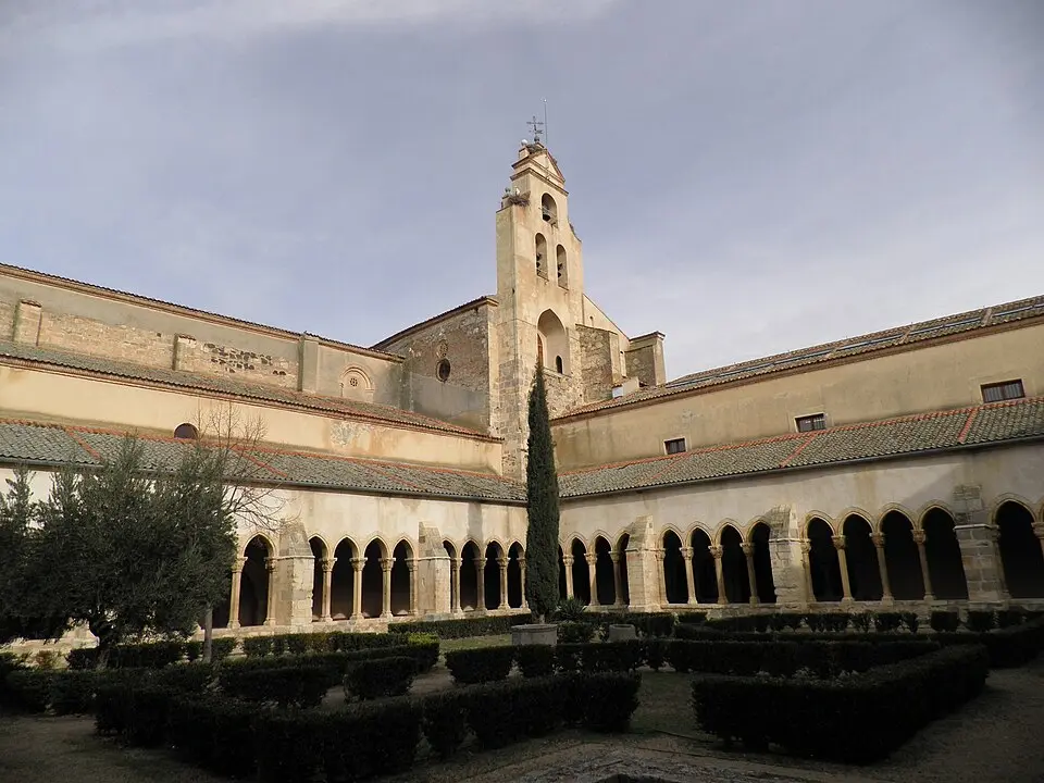 Image: Osado · Public domain Notre-Dame de la Soterraña