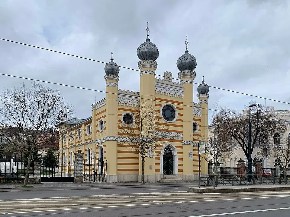 Bild: Chainwit. · CC BY-SA 4.0 Sinagoga Neologă din Cluj