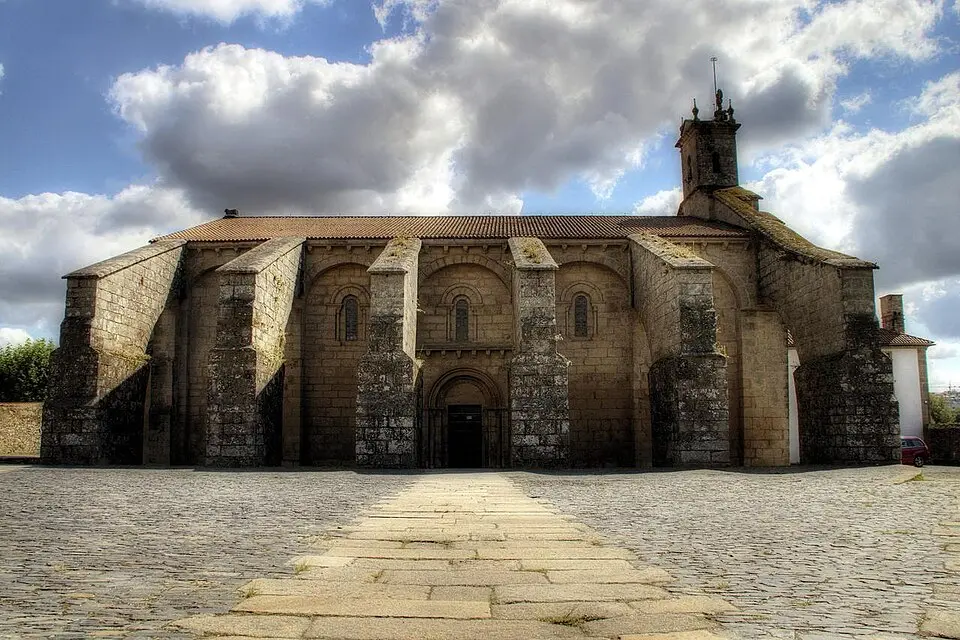 Kép: Javier Pais · CC BY 2.0 Colegiata de Santa María del Sar
