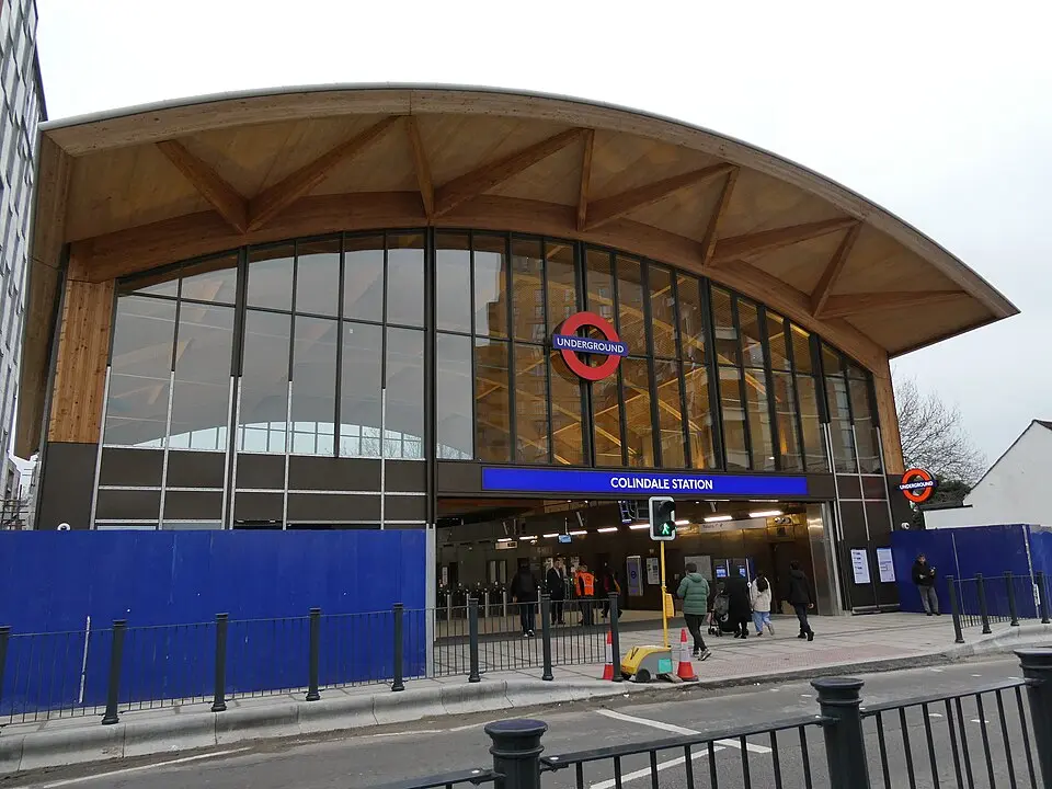 Obrázok: Sunil060902 · CC BY-SA 4.0 Colindale